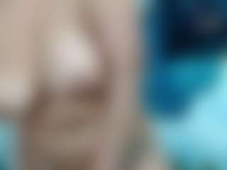Live cam show with Yasmine - Nipple Piercings on slutload