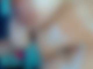 Live cam show with Yasmine - Nipple Piercings on sexylive.show