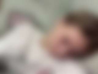 Live cam show with Helen - Facial Piercings on AdultVida.com