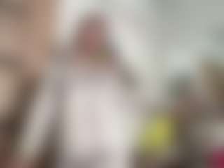 Live cam show with Helen - Normal on madthumbs