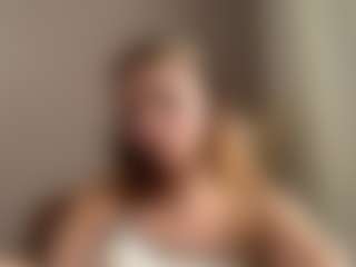 Live cam show with Helen - Smoking on Camsoda