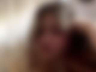 Live cam show with Helen - Camel Toe on CSO-WL