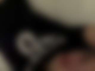 Live-camshow met Agatha - Genital Piercings op Camsoda