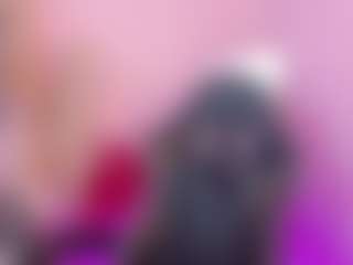Live cam show with Jullieee - Double Penetration on Instabang