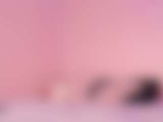 Jullieee's Live Sex Cam Show