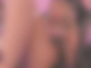 Jullieee's Live Sex Cam Show