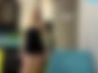 Show de cam en direct de LioraRoux