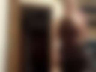 LioraRoux's Live Sex Cam Show