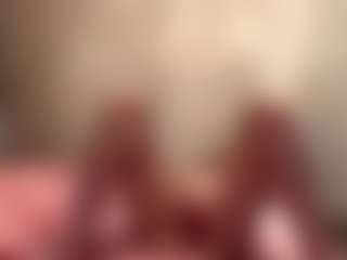 Live cam show with LioraRoux - Moaning on Camsoda