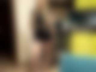Live cam show with LioraRoux - Big Ass on googirlz