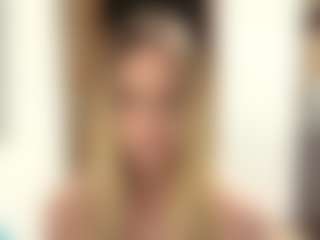 Live cam show with LioraRoux - Spank on sexylivex.com
