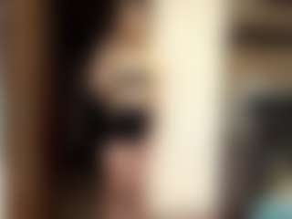 Live cam show with LioraRoux - Normal on slutload