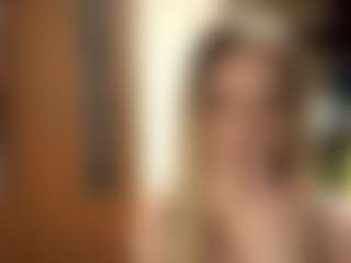 Live cam show with LioraRoux - Athletic Bedroom on Cam Slut