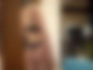 LioraRoux's Live Sex Cam Show