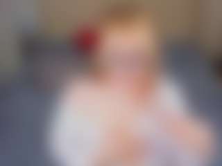 LucyUiio's Live Sex Cam Show