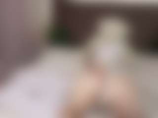 LucyUiio's Live Sex Cam Show