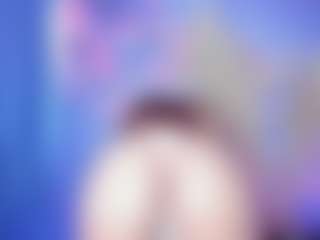 Live cam show with Maddy - Moaning on CamwithHer
