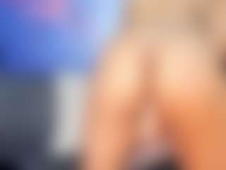 Live cam show with Maddy - Petite on fuck-show.com