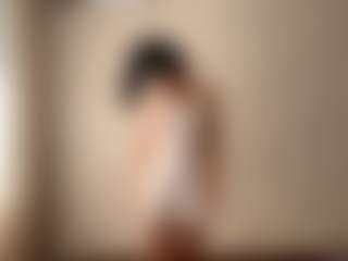 Live cam show with StephanieLaws - Upskirt on alttransgirls