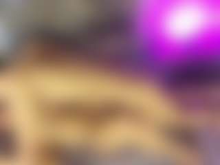 StrikeandSweet's Live Sex Cam Show