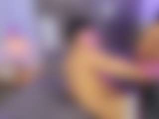 StrikeandSweet's Live Sex Cam Show