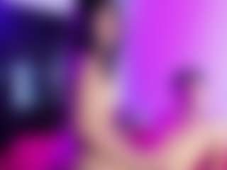 StrikeandSweet's Live Sex Cam Show