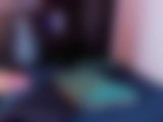 Live cam show with StrikeandSweet - Toys on AdultVida.com