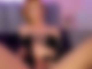 Live cam show with AngelDoll - Spank on friskycurves.com