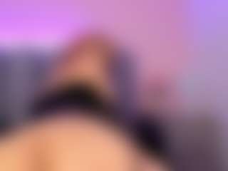 Live cam show with AngelDoll - Brown Eyes on googirlz