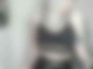 Live cam show with annefantasy - Green Eyes on StripNow