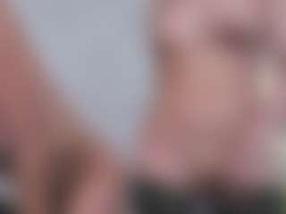 Show in cam erotica live di Emilyy05