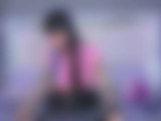 Live cam show with IzzyMoon - Brown Eyes on Big Tits