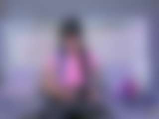Live cam show with IzzyMoon - Drinking on Fit Hotties