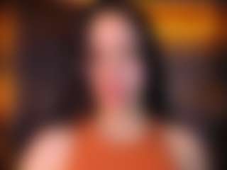 BOOBSKIM MILF webcam performer live streaming