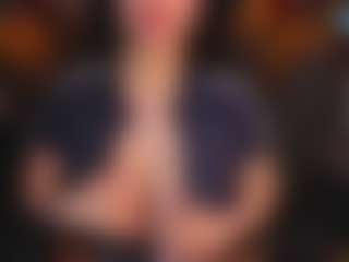 Live cam show with BOOBSKIM - Handjob on Stripli.com