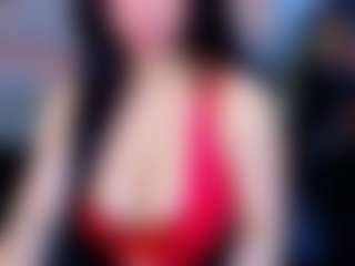 Live cam show with BOOBSKIM - Lush MILF on WildCum
