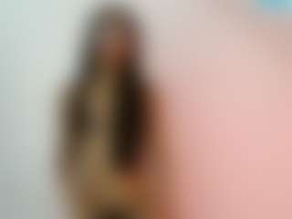 Live cam show with lunnavelour - Facial on Camsoda