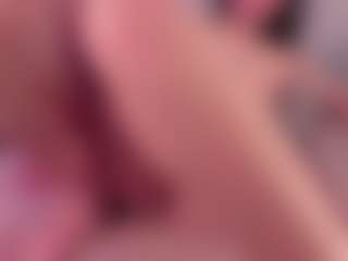 Live cam show with Melisaahot - Shaved on TeamSkeetLive