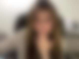 Live cam show with Lia - College Brown Hair on Hubzter Live