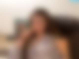 Live cam show with Lia - Anal Brown Hair on sexylive.show