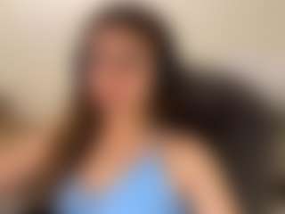 Live cam show with Lia - Foot Fetish Brown Hair on Camming Site