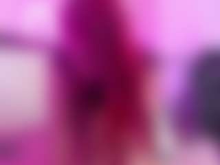 Live cam show with Sienafox - Fingers on Camsoda Late Night