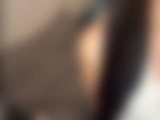 Live cam show with YaraHale - Doggy on Camming Site