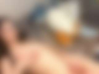 Live cam show with YaraHale - Doggy on fapnchat