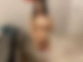 YaraHale's Live Sex Cam Show