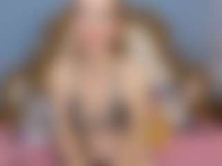 Live cam show with AnnePavlowa - Gagging on Camsoda