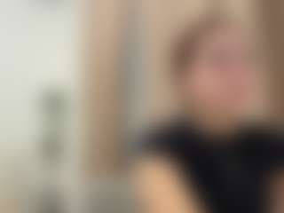 Live cam show with AureliaKane - Brown Hair on https://playwithruby.com
