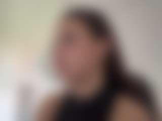 Live cam show with AureliaKane - Bedroom on https://playwithruby.com