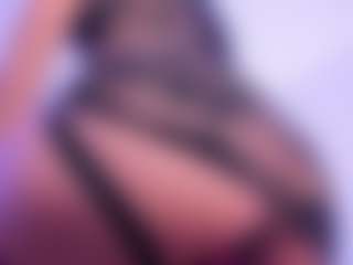 Live cam show with Lunaa-Hart - Facial Piercings on livesuperchat.net