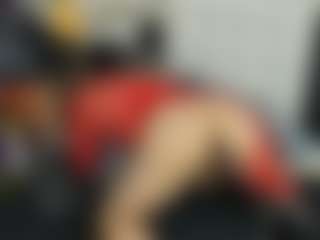 AlmaazGi's Live Sex Cam Show